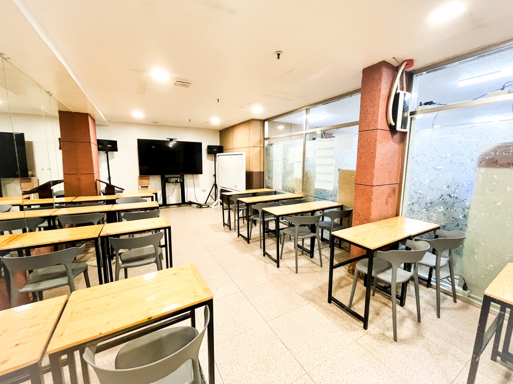 フィリピン留学 Cebu21 - Wales-Function Hall-2